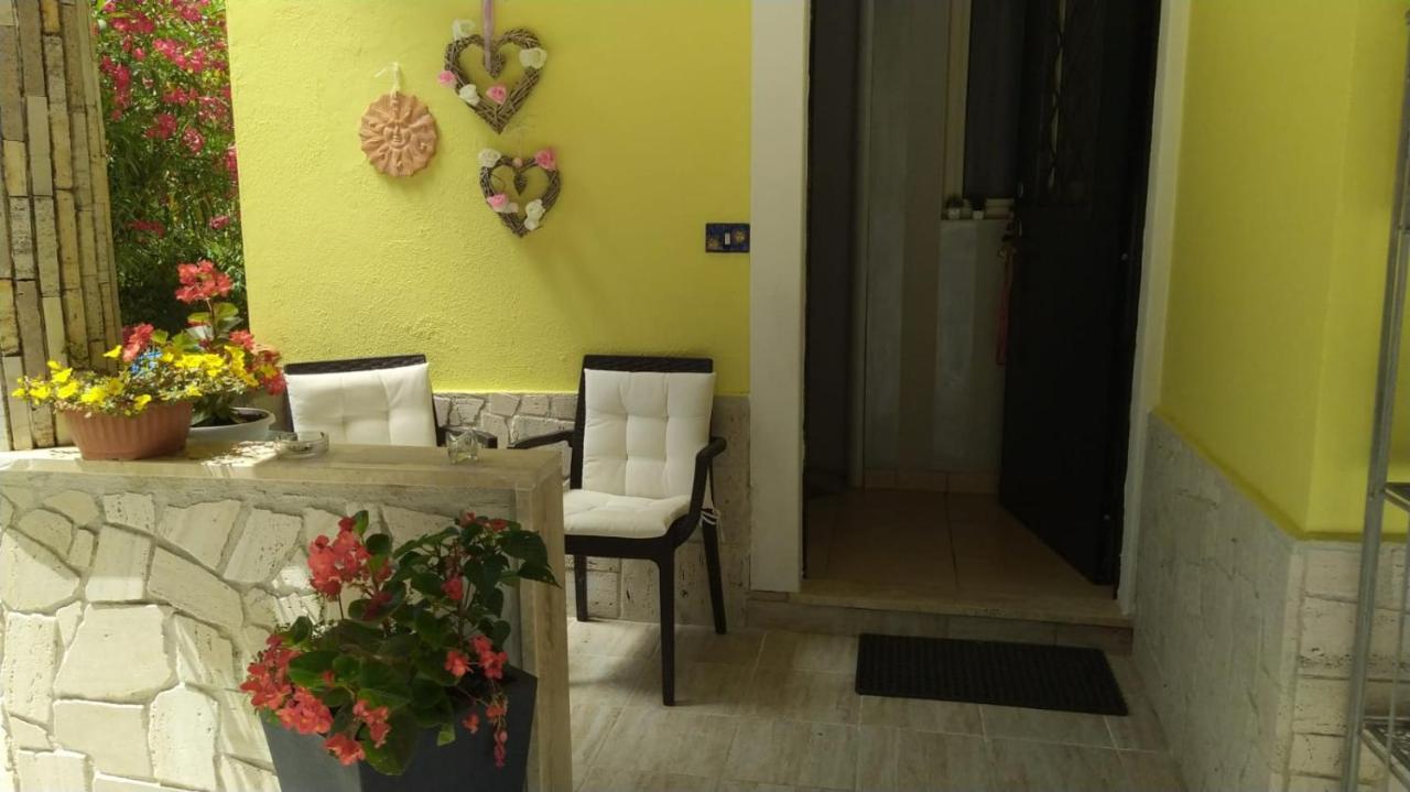 Il Roseto Bed & Breakfast Фрозиноне Екстериор снимка