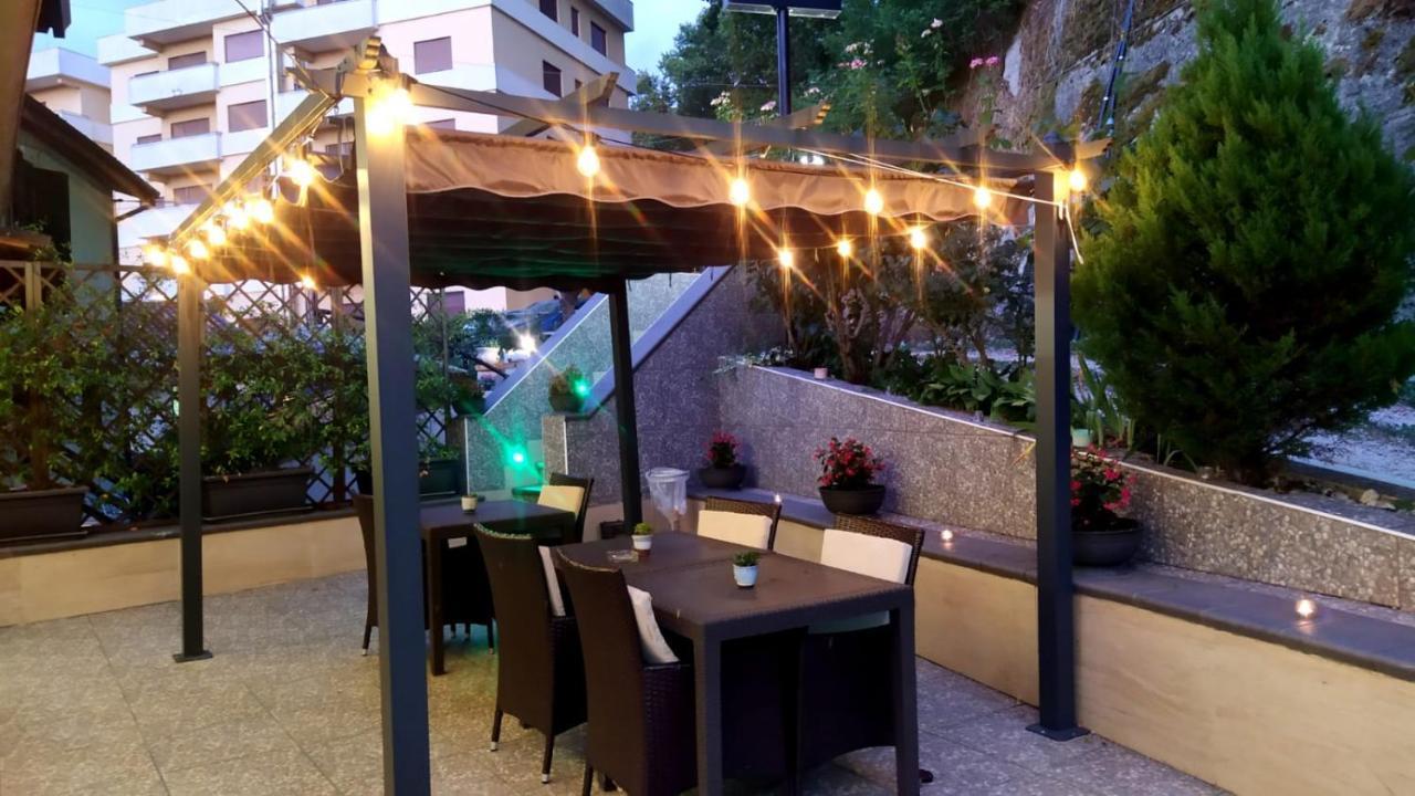 Il Roseto Bed & Breakfast Фрозиноне Екстериор снимка