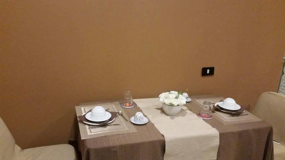 Il Roseto Bed & Breakfast Фрозиноне Екстериор снимка