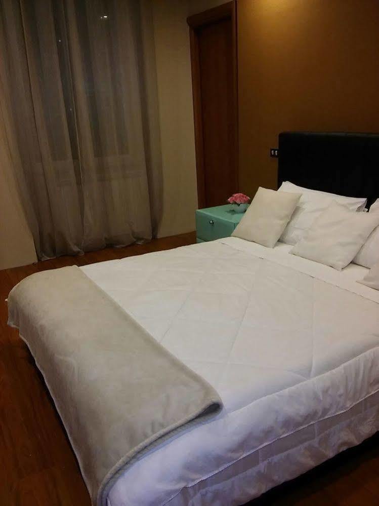 Il Roseto Bed & Breakfast Фрозиноне Екстериор снимка