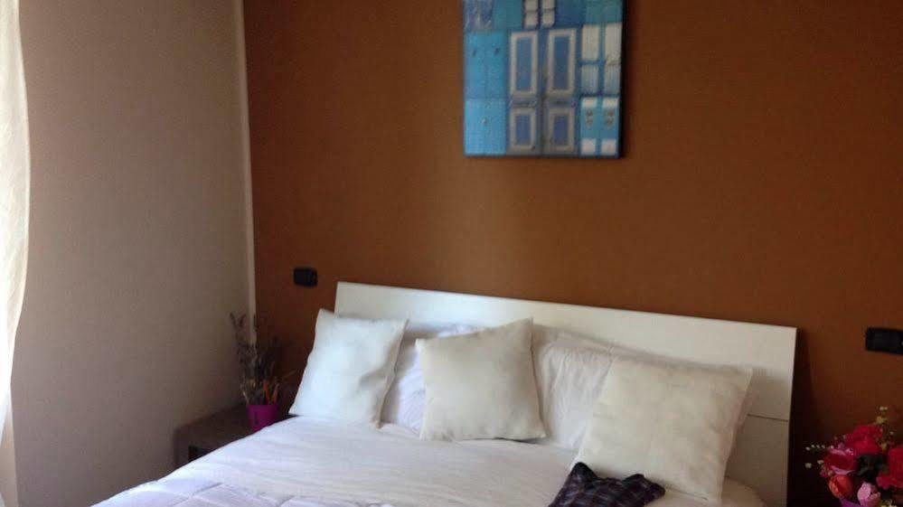 Il Roseto Bed & Breakfast Фрозиноне Екстериор снимка